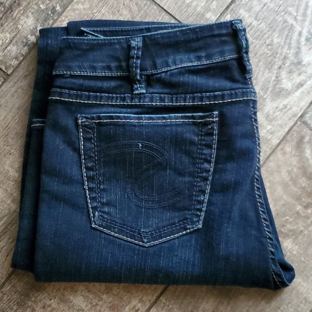 SILVER JEANS STEVIE Slim Straight Dark Rinse Distressed Denim (these run smaller
